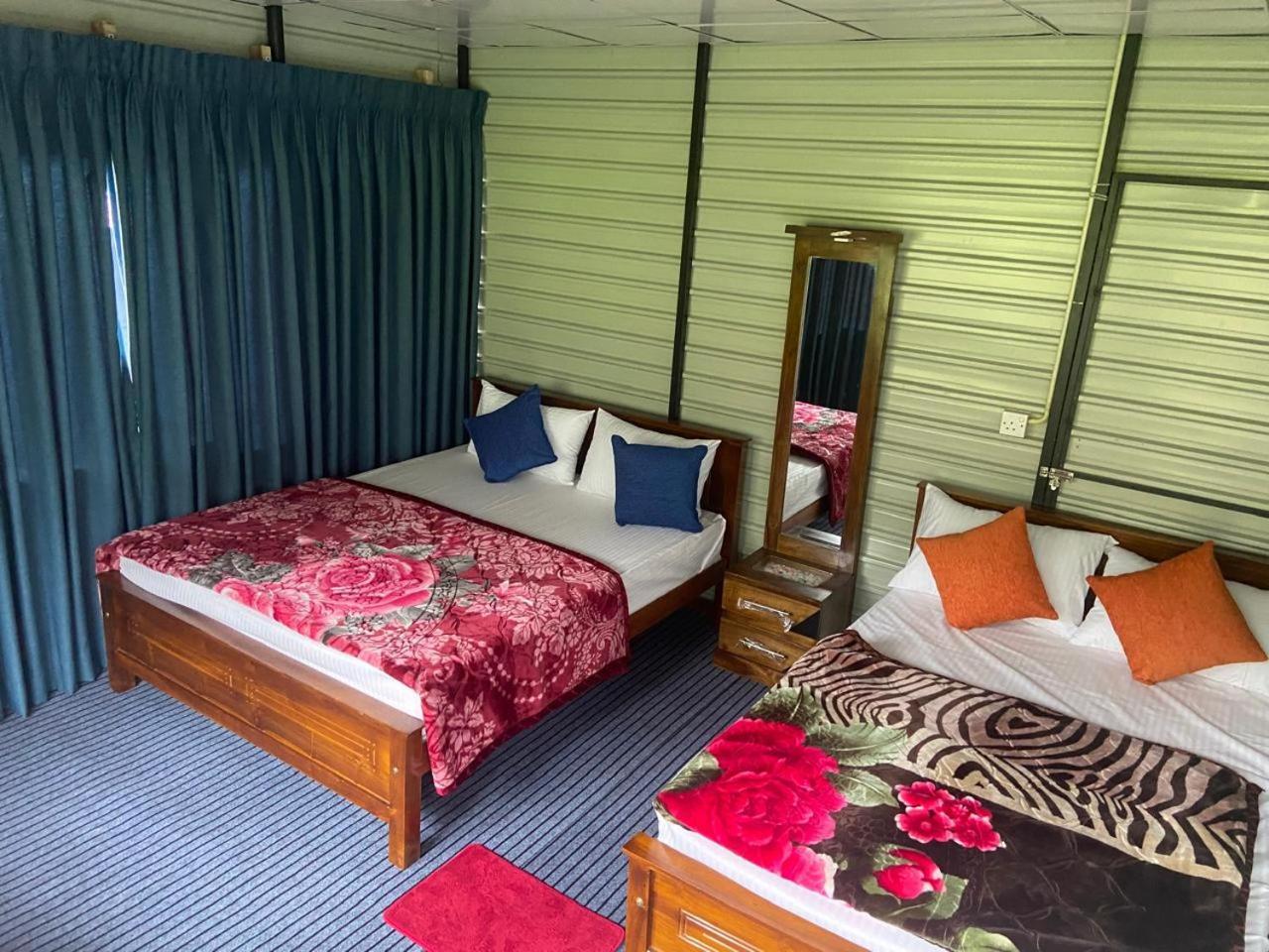Shan Hotel Nallathanniya Extérieur photo